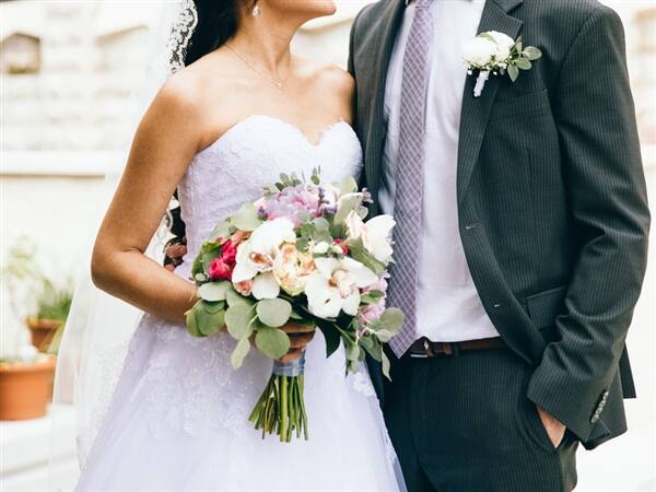 新婚のカップル